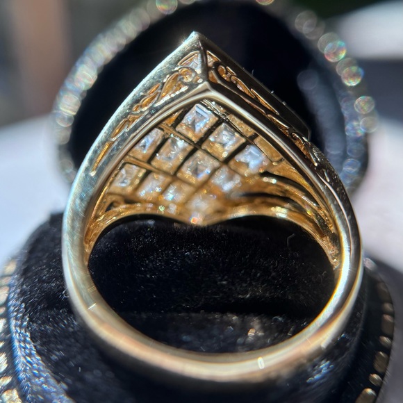 Art Deco 2.07 ctw Carrè Cut Diamond Ring in 18k yellow gold - Picture 8 of 17